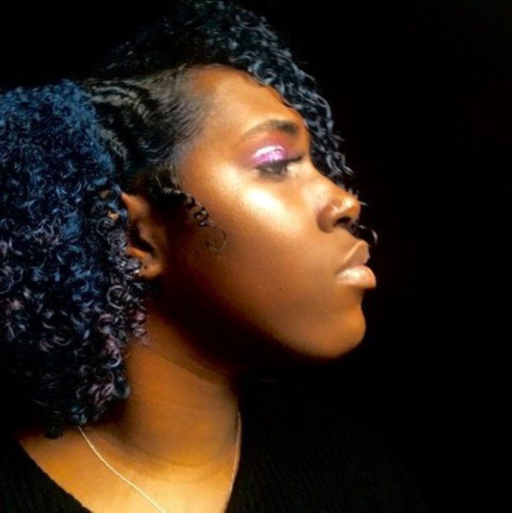 Meet your Posher, Tiara
